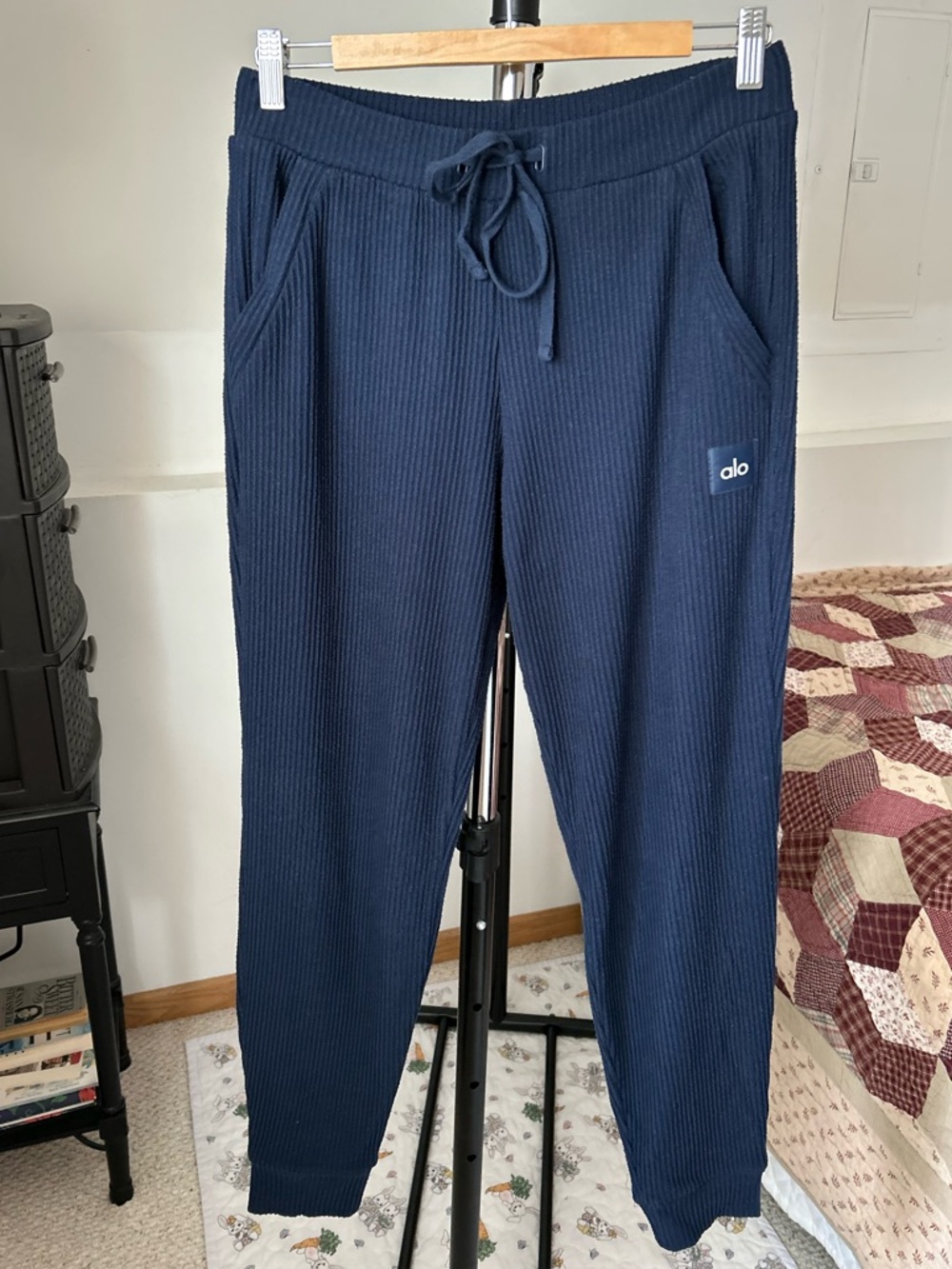 Alo Muse Sweatpants Jogger Ribbed Navy Blue Medium